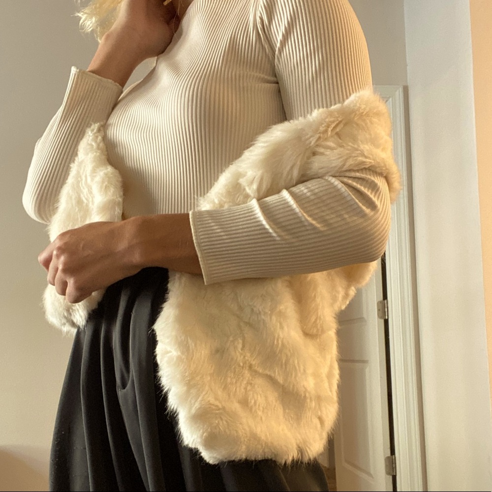 Skies are Blue Textured Faux Fur Vest